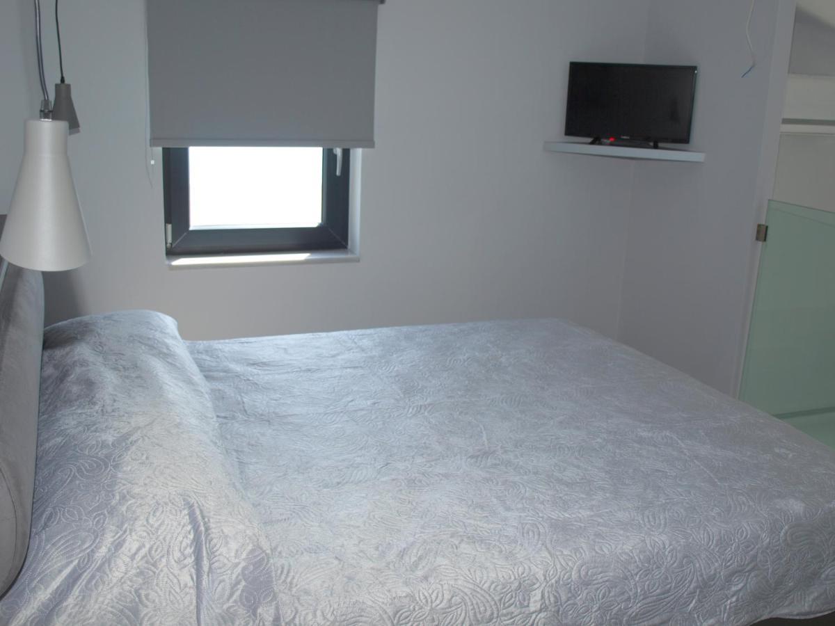 Attic Apartments Agia Anna  Buitenkant foto