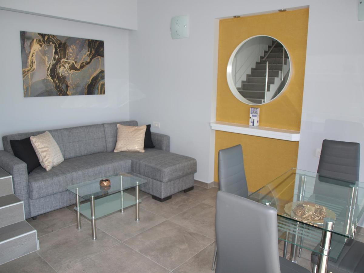 Attic Apartments Agia Anna  Buitenkant foto