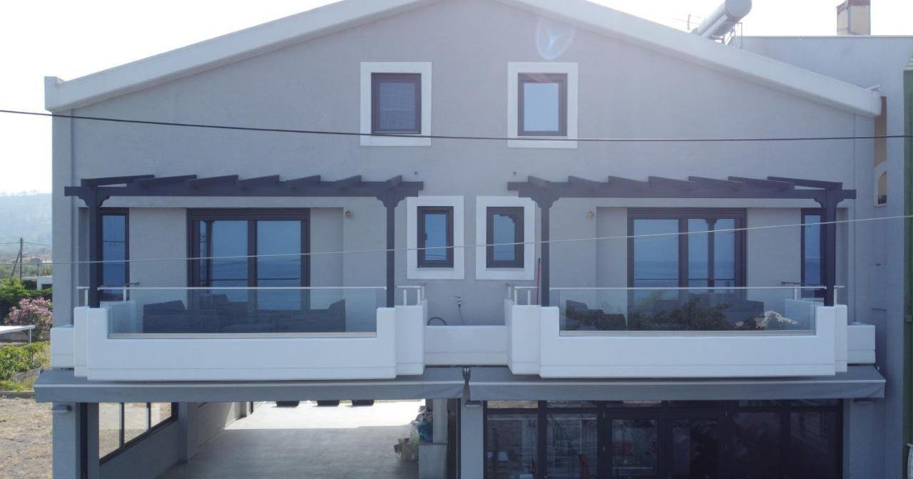Attic Apartments Agia Anna  Buitenkant foto